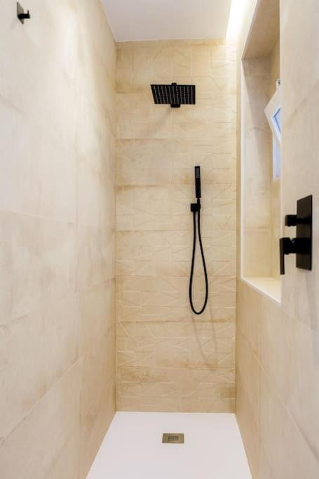 Atico Exclusivo Con Terraza En Santa Catalina Apartment Seville Ngoại thất bức ảnh