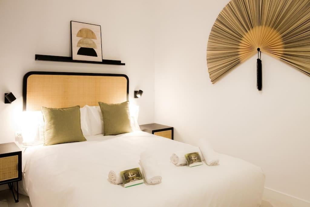 Atico Exclusivo Con Terraza En Santa Catalina Apartment Seville Ngoại thất bức ảnh